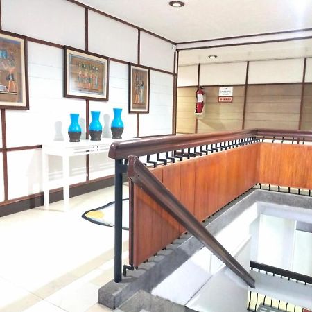2 Hotel Saleh Анхелес Экстерьер фото