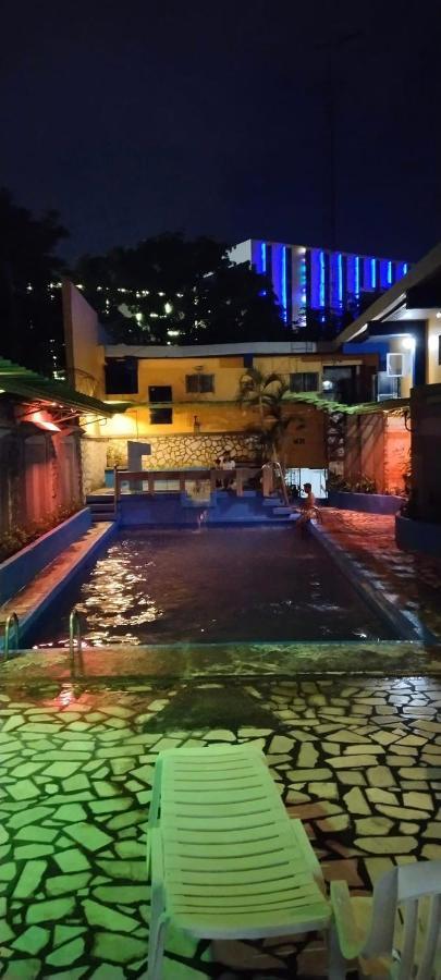 2 Hotel Saleh Анхелес Экстерьер фото