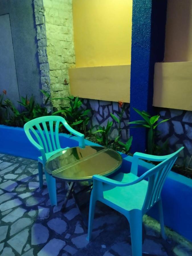 2 Hotel Saleh Анхелес Экстерьер фото